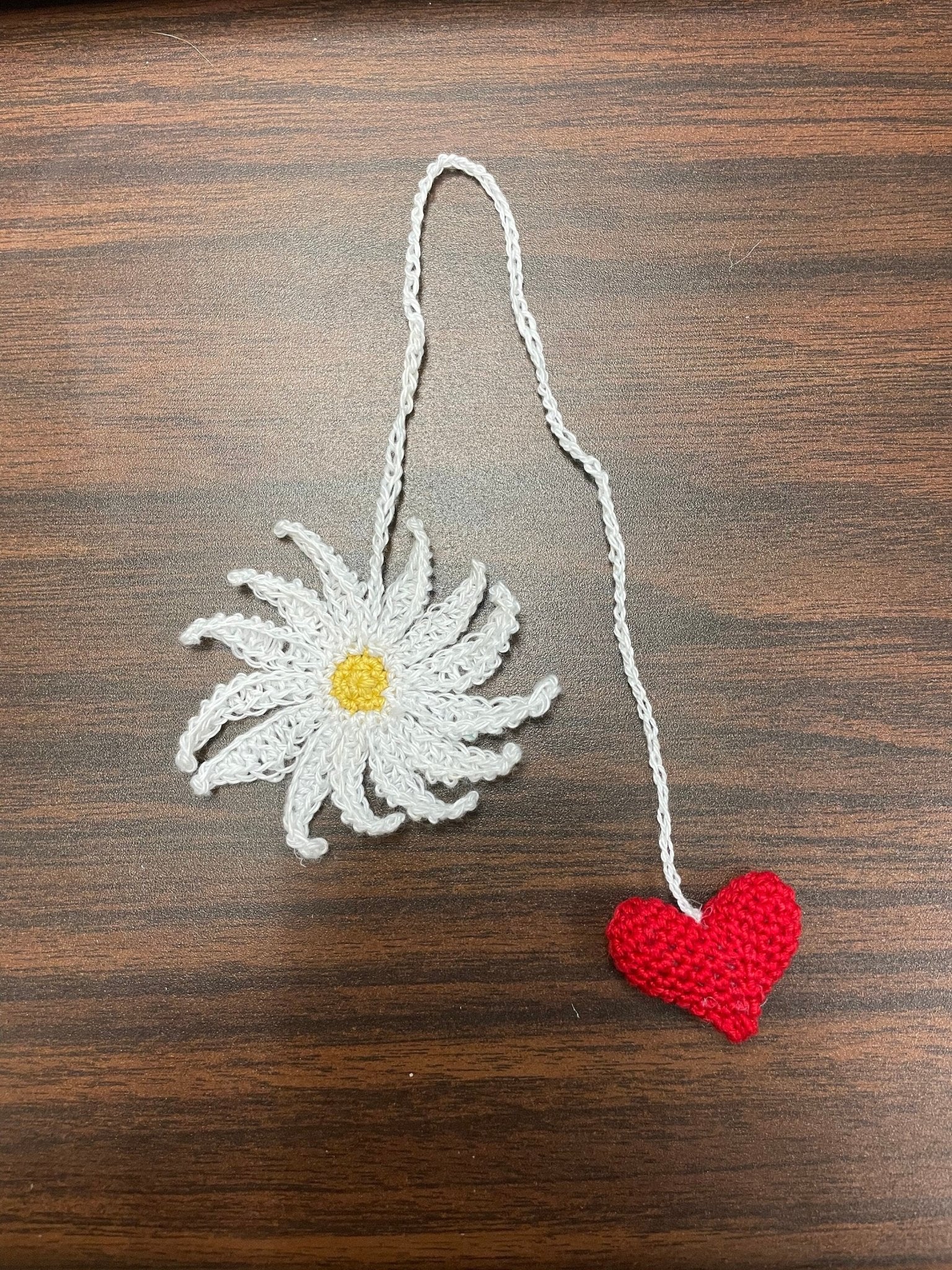 Mini rear - view mirror hanging Daisy and heart - Cozy Shire Co.